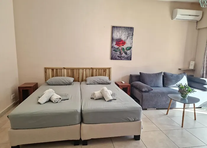 Beautifu Near Πάφος